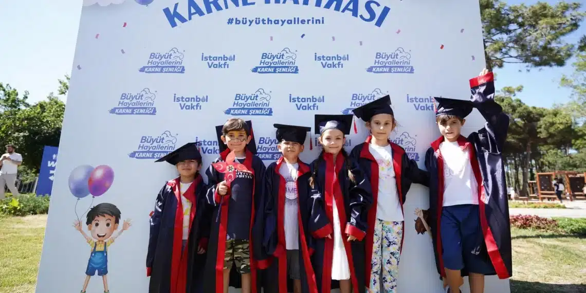 İstanbul Vakfı’ndan Çocuklara Renkli Şenlik