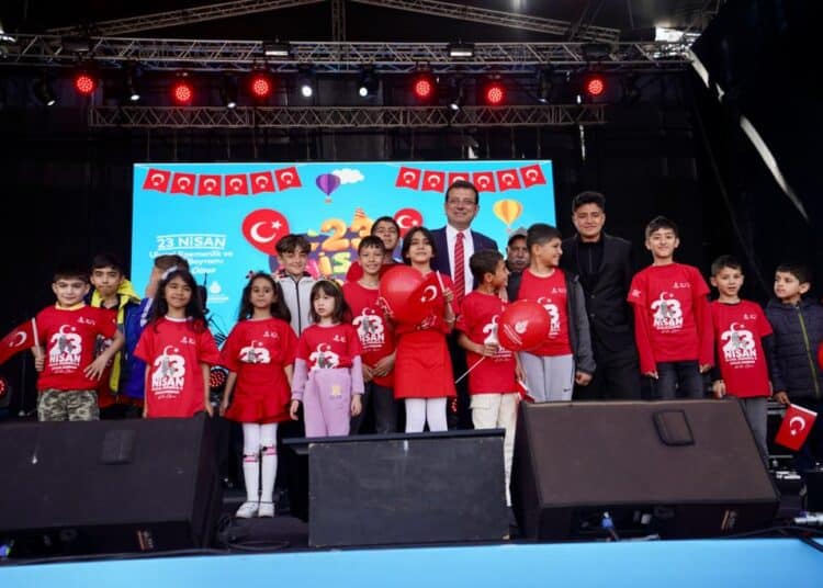 cocuklarimizin_onlari_dinleyen_ve_anlayan_yoneticilere_ihtiyaci_var_1682328240_pu08kzsokzd_gallery_Image_7b96f9ad6a