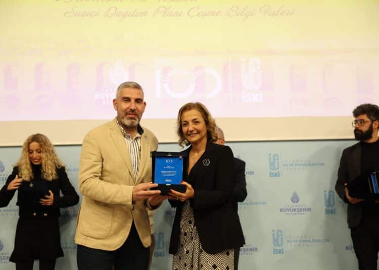 1_B1_A6230_011af2ea84