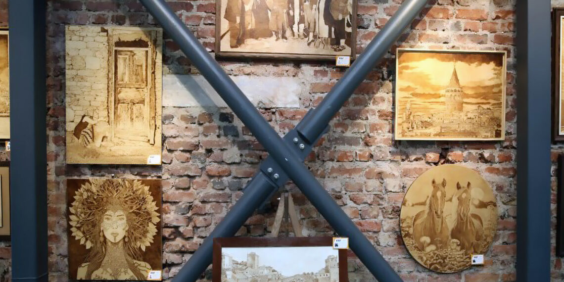 “Cumhuriyet İçin Sanat” Yakma Eserler Sergisi