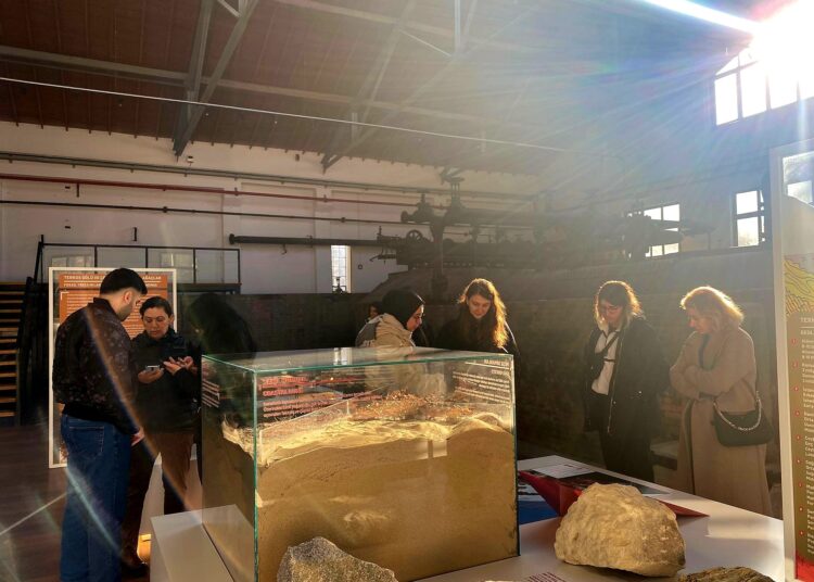 00b16bf4-5f23-47d4-be26-d139a37f699d