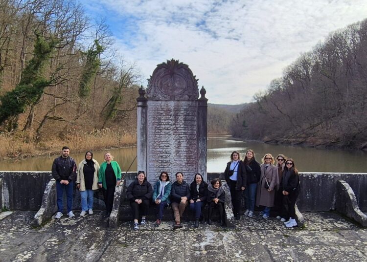 a2782e9b-1618-4a33-96c2-ab43e2684794