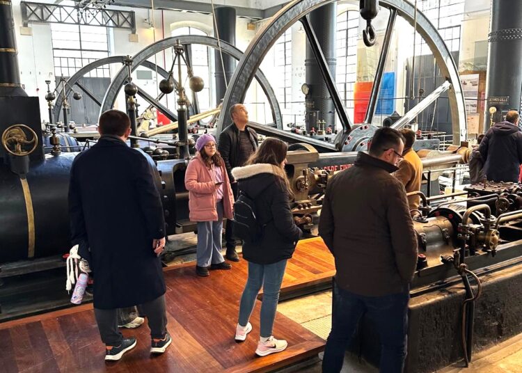 iski_sh_muzaziyaret03