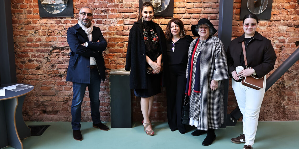 Cama Sıcak Dokunuşlar: İSKİ Kuzguncuk Kültür Evi’nde Sanatın Şekillenen Yüzü