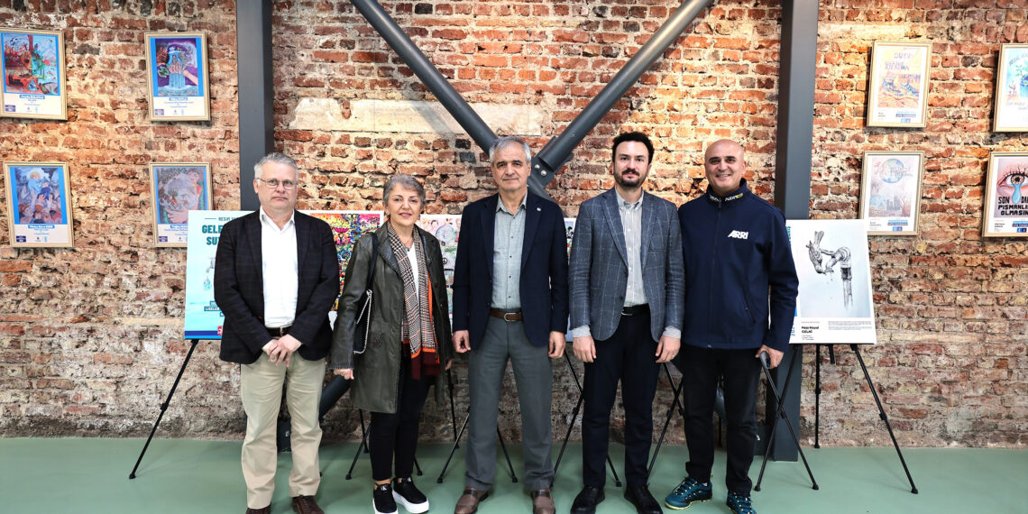 Çocuk Gibi Saf, Su Gibi Temiz” Sergisi Kuzguncuk’ta Hayat Buldu!